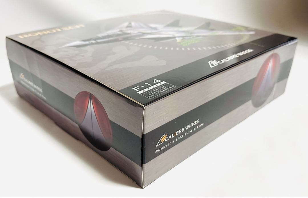Calibre Wings 1/72 ROBOTECH F-14 限定版