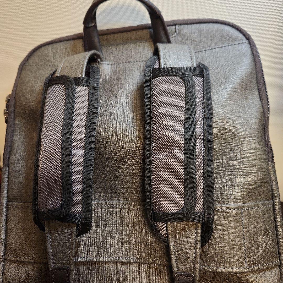 TUMI SINCLAIRリュック『ハーロウ』