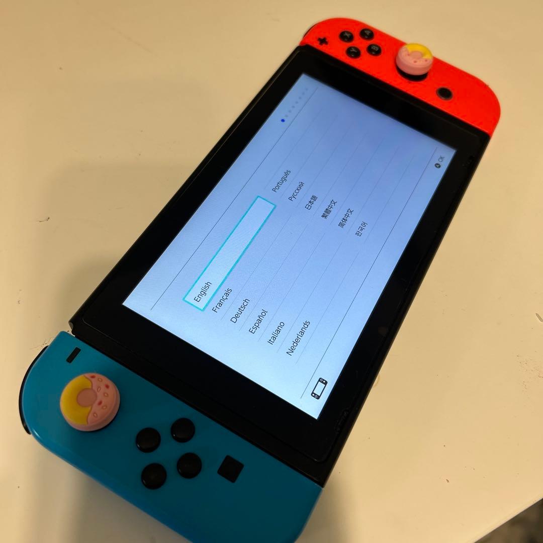 Nintendo Switch 本体セット（赤/青 Joy-Con付き）