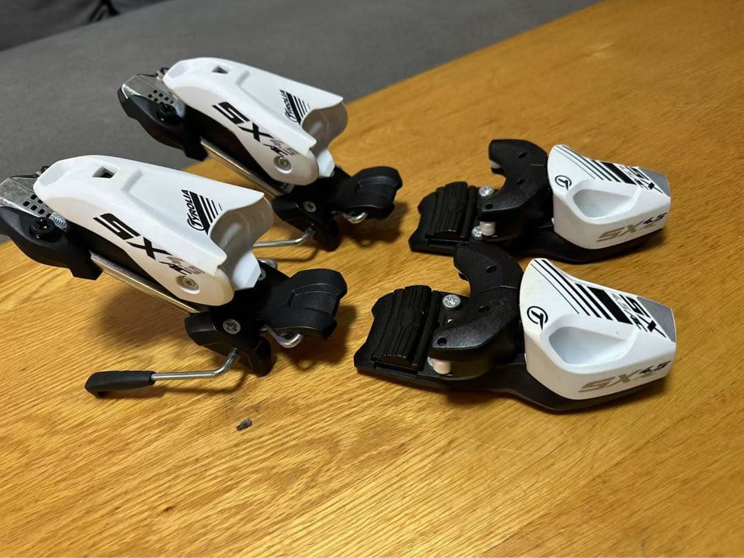 ビンディング　スキー　未使用品