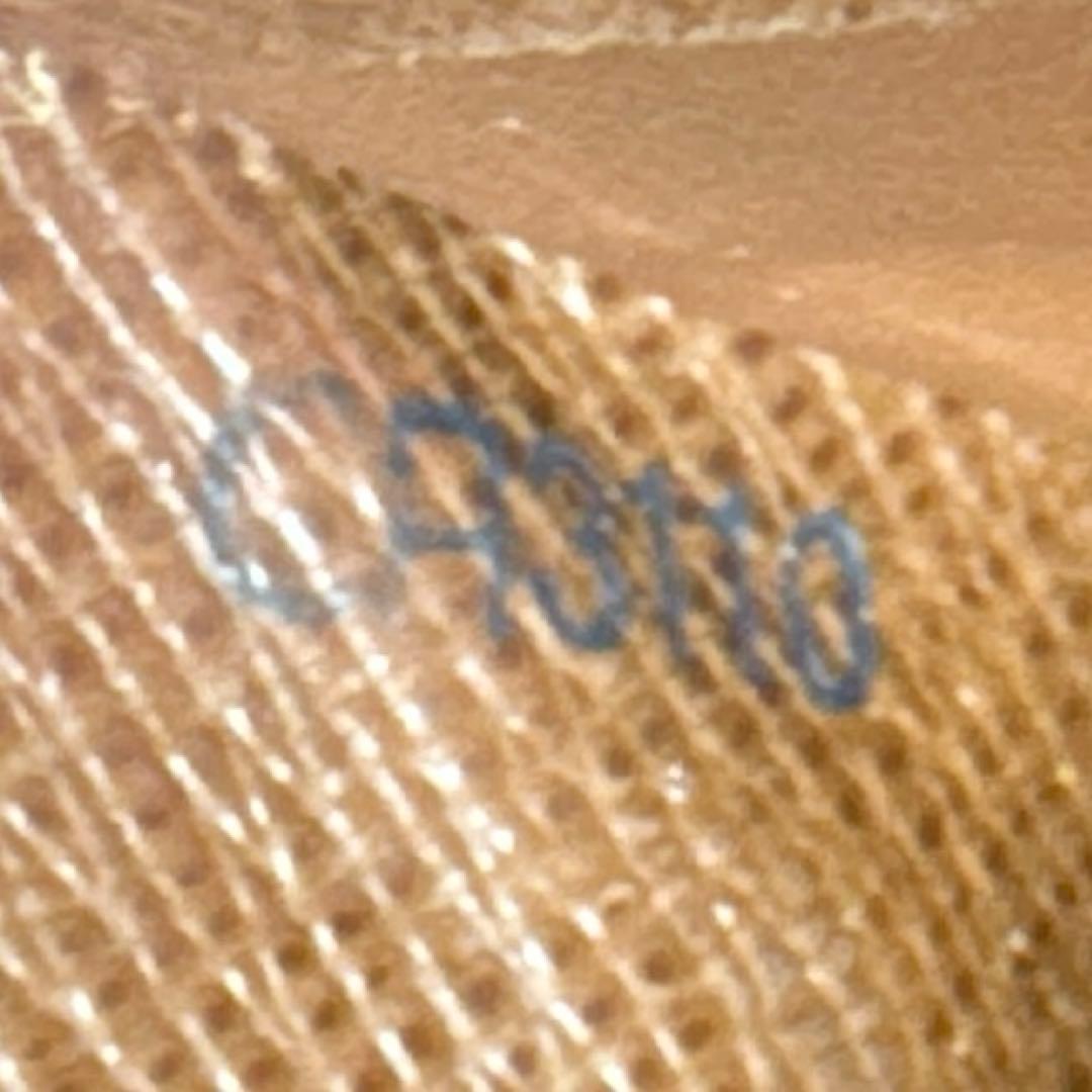 ⑩☆優良品♪カード10枚タイプ☆サラ長財布