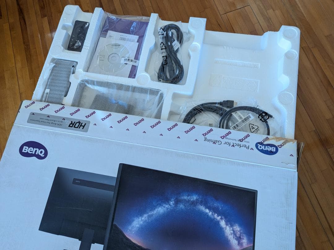 BenQ MOBIUZ ゲーミングモニターEX2780Q 27インチ