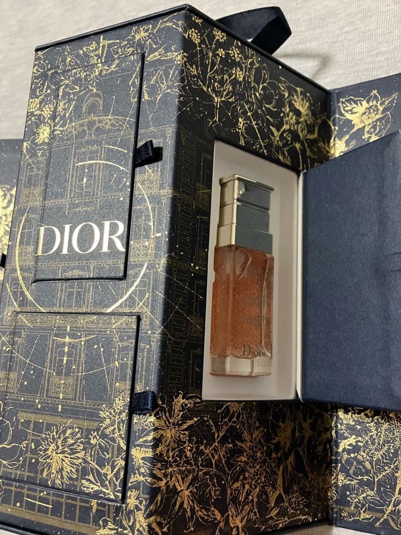 値下げ！Diorクリスマスコフレモンテーニュホリデー2022