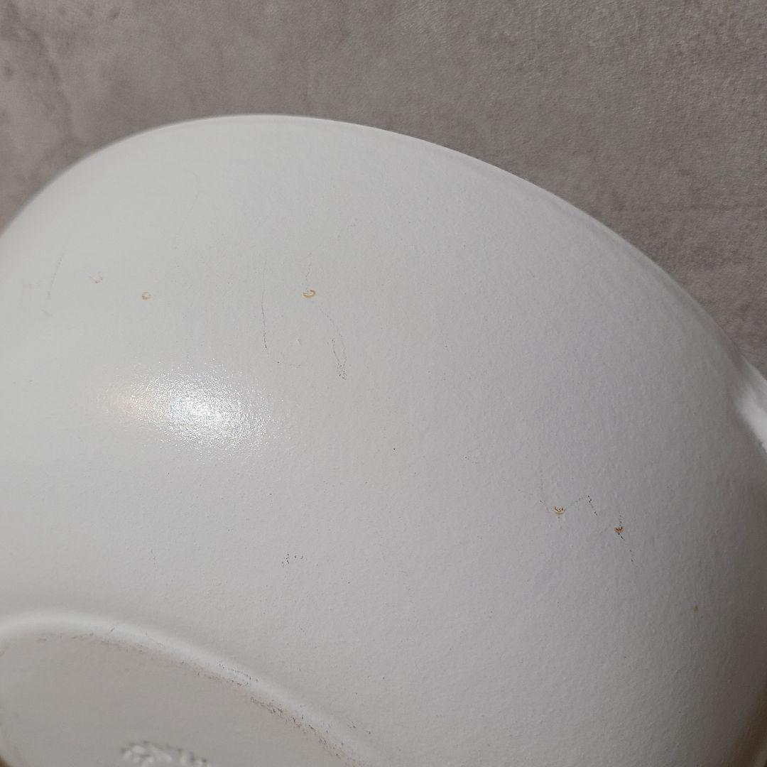 ルクルーゼ　マルミット　スターレリーフ　コットン　ゴールドツマミ　22cm