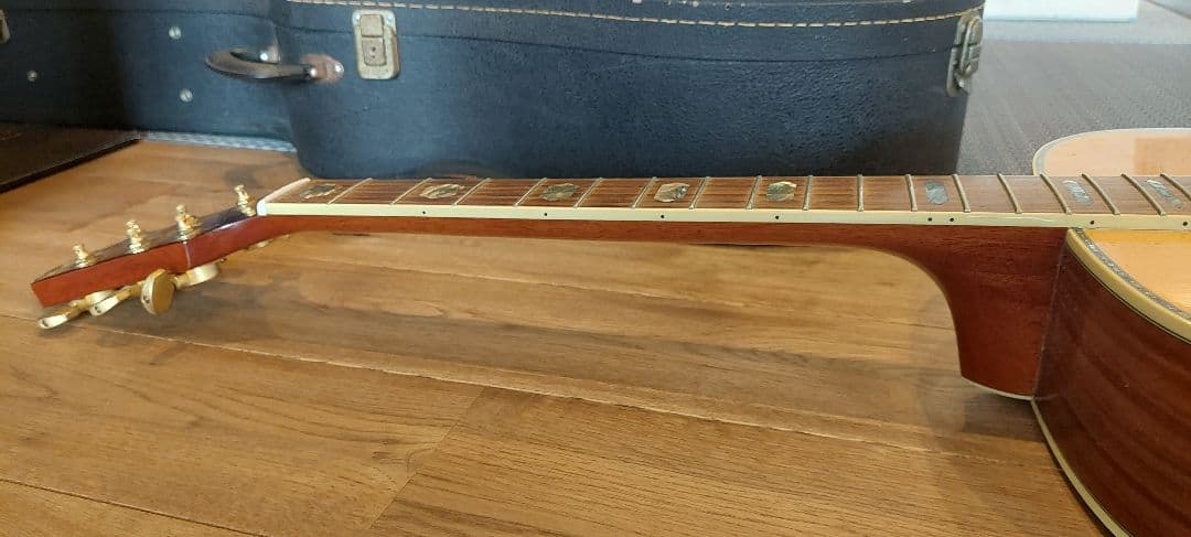 クラフターアコースティックギター 　ケース付き