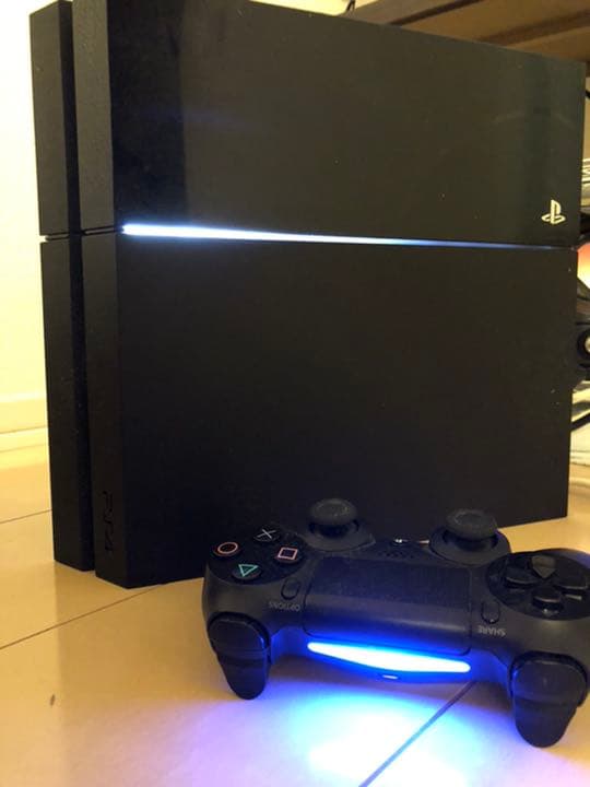 PS4本体＋FF7 ドラクエ11等(ソフト6本)