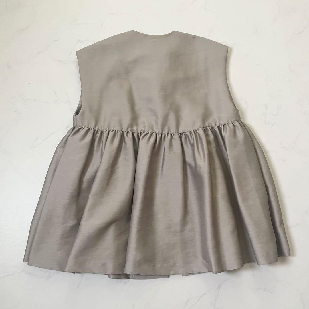 新品タグ付き　ビアズリー　ペプラムギャザージレ