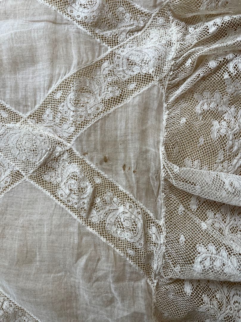 ◆フランスアンティーク｜お宝級1900年代エクリュレースのマルチクロス透け感シミ