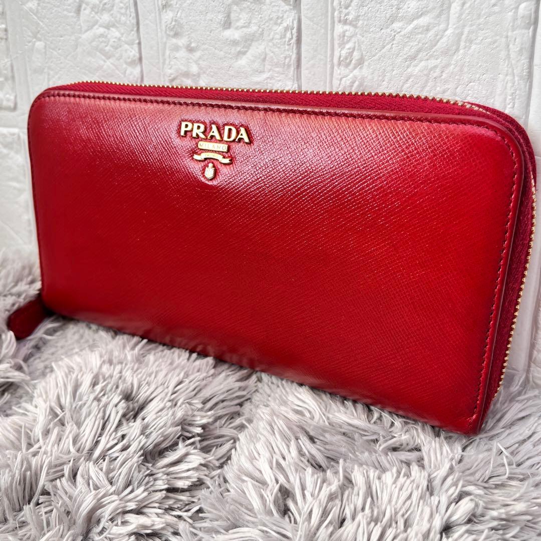 良品✨PRADA サフィアーノ　ラウンドジップ　メタルロゴ　レッド　長財布
