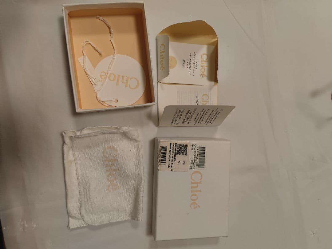 ​【箱付・極美品】Chloé クロエ メガネストラップ グラスコード ロゴ入り