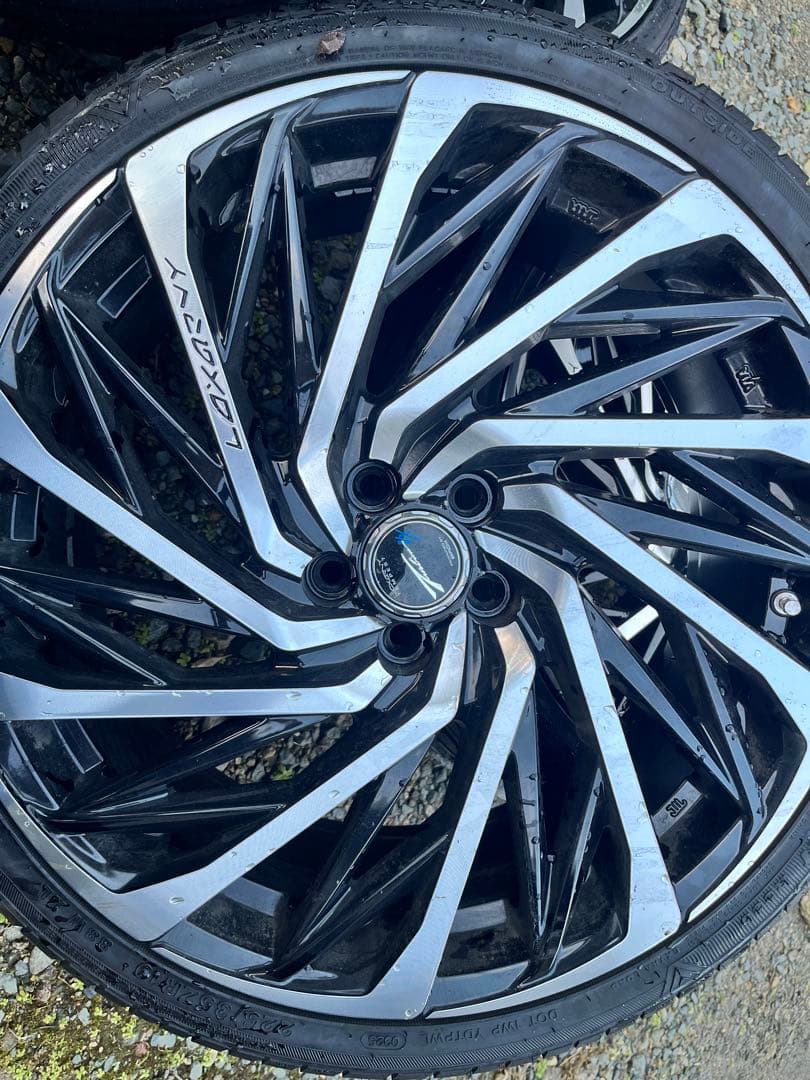 ロクサーニ テンペスト タービンVX 19インチ プリウス