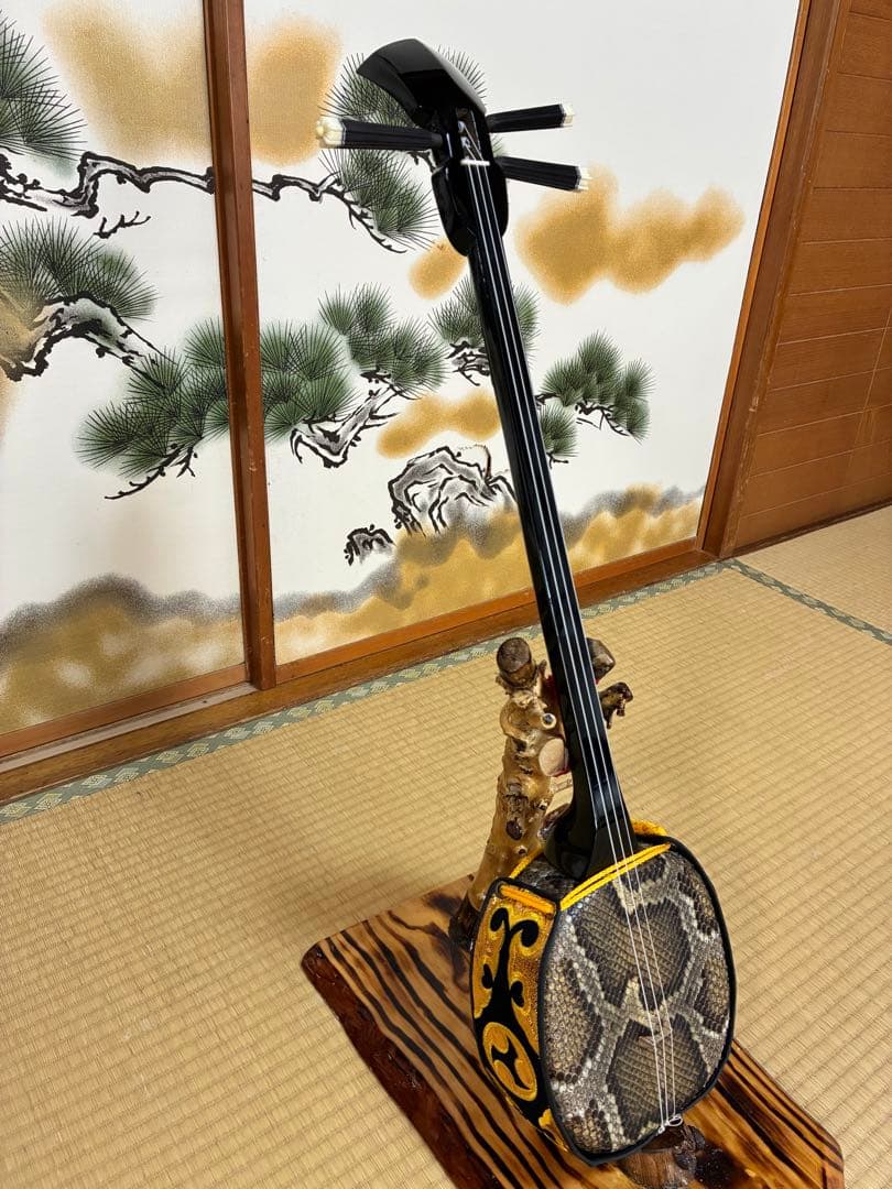 沖縄三線！貴重！知念大工型！本蛇皮！本張り！【一枚張り】⑦⓬