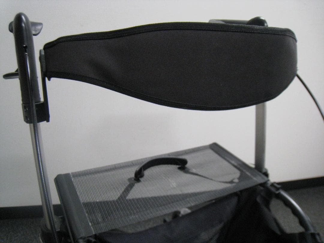 ハンディウォークＬ　GEMINO 30 歩行器 歩行車 パラマウントベッド ①