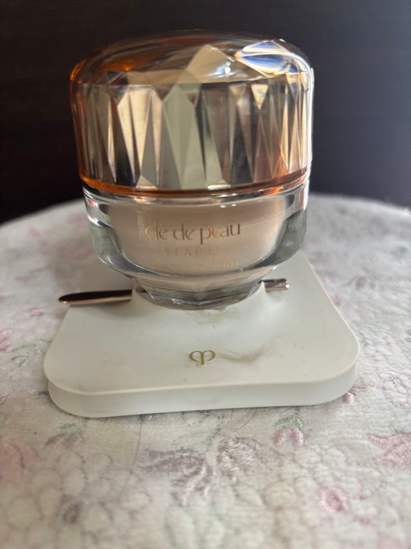 クレ・ド・ポー ボーテ ピンクオークル 10 クリームファンデーション 30g