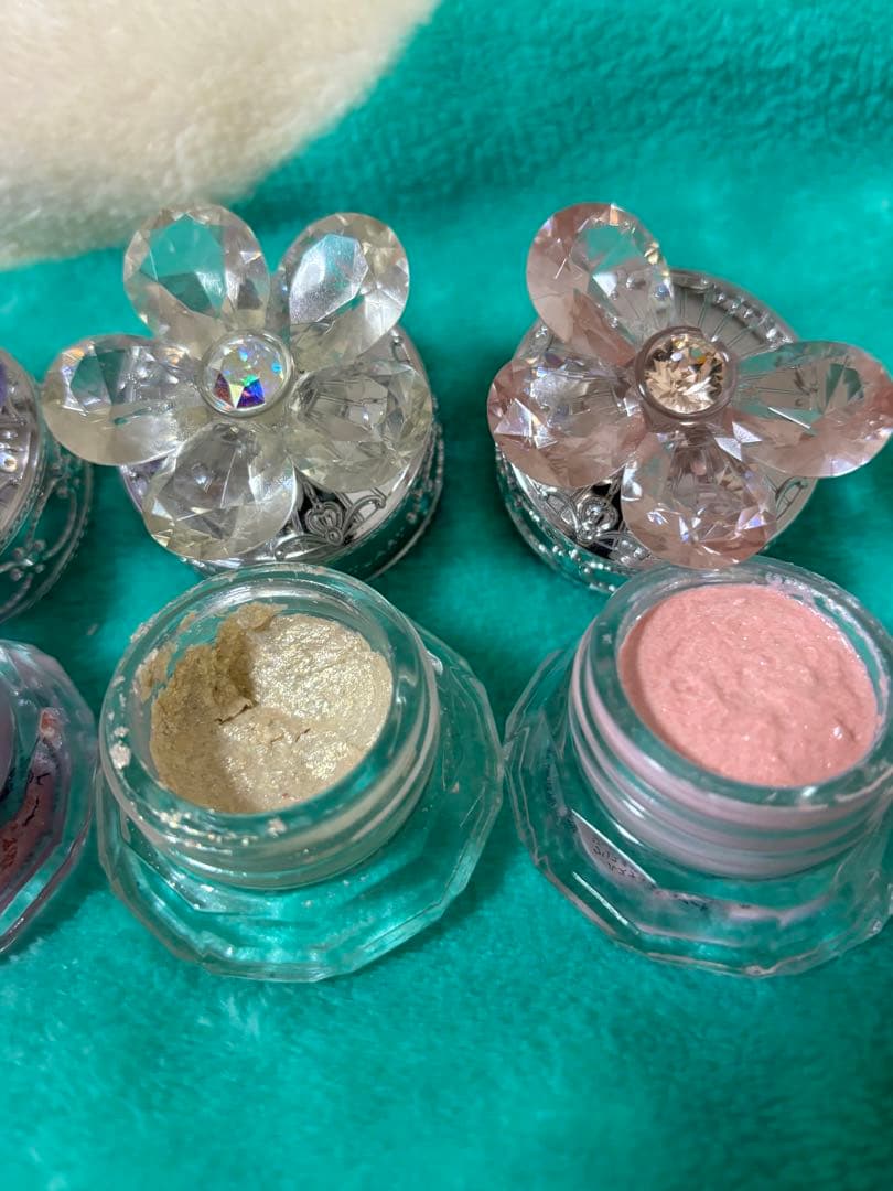 ジルスチュアート　アイカラーセットスタンド付き