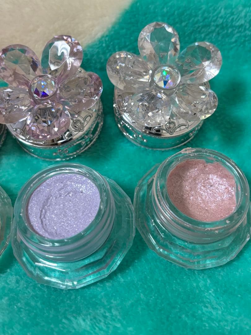 ジルスチュアート　アイカラーセットスタンド付き