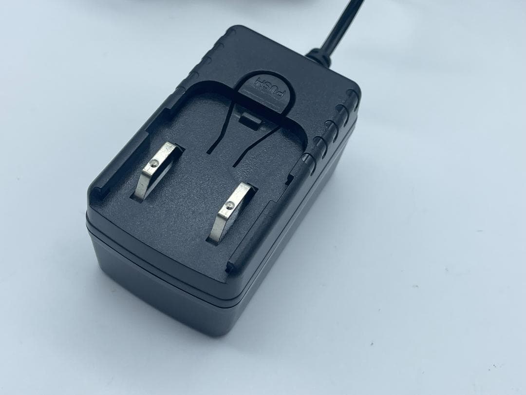 FEELWORLD LIVEPRO L1 ビデオミキサー ACアダプター交換必要