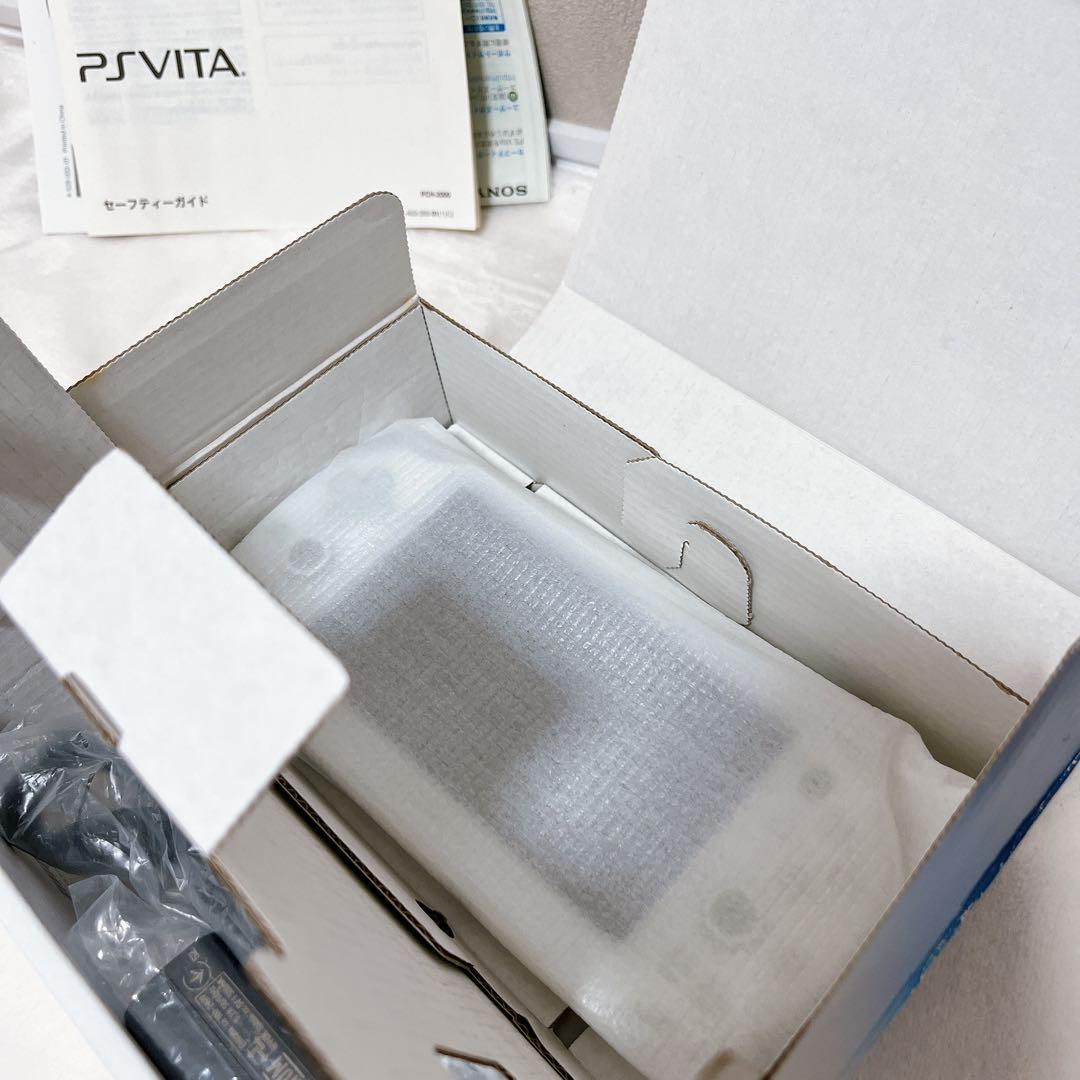 SONY PSVITA PCH-2000 ホワイト 箱付き