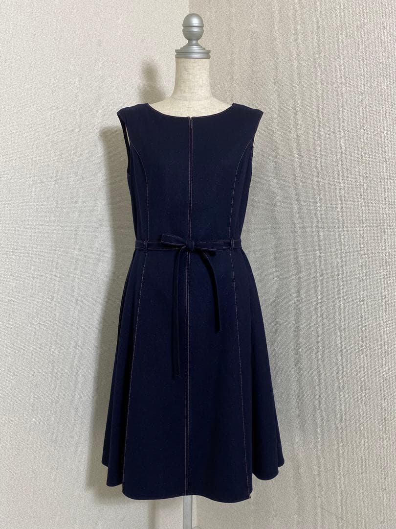 7147. 【極美品】Rene フロントジップ ステッチ ワンピース