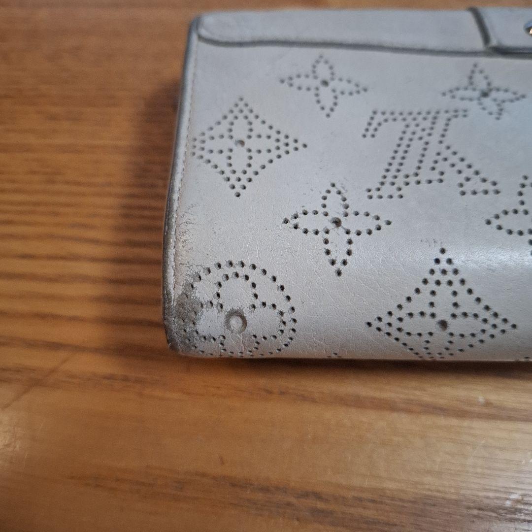川*秀様 Louis Vuitton マヒナ長財布