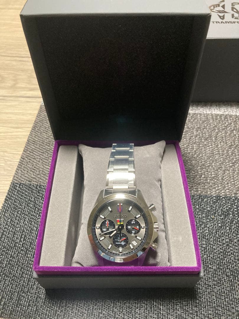 SEIKO トランスフォーマーコラボ腕時計（世界300個限定超レア物）