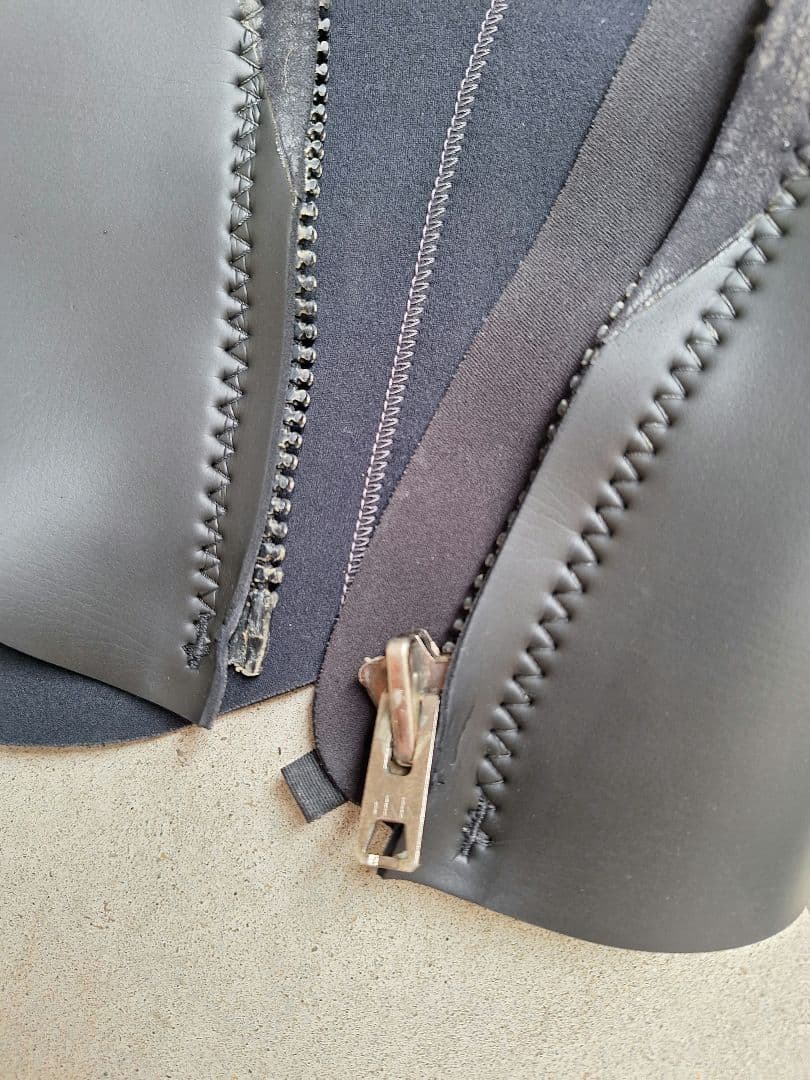 オニール　ネオプレン フルジッパー タッパー　ML程度　ウエットスーツ