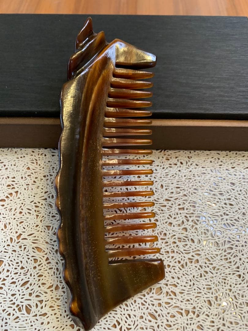 F-161 天然　牛角　高品質　原生態　角皮付き櫛　かっさプレート　全身用