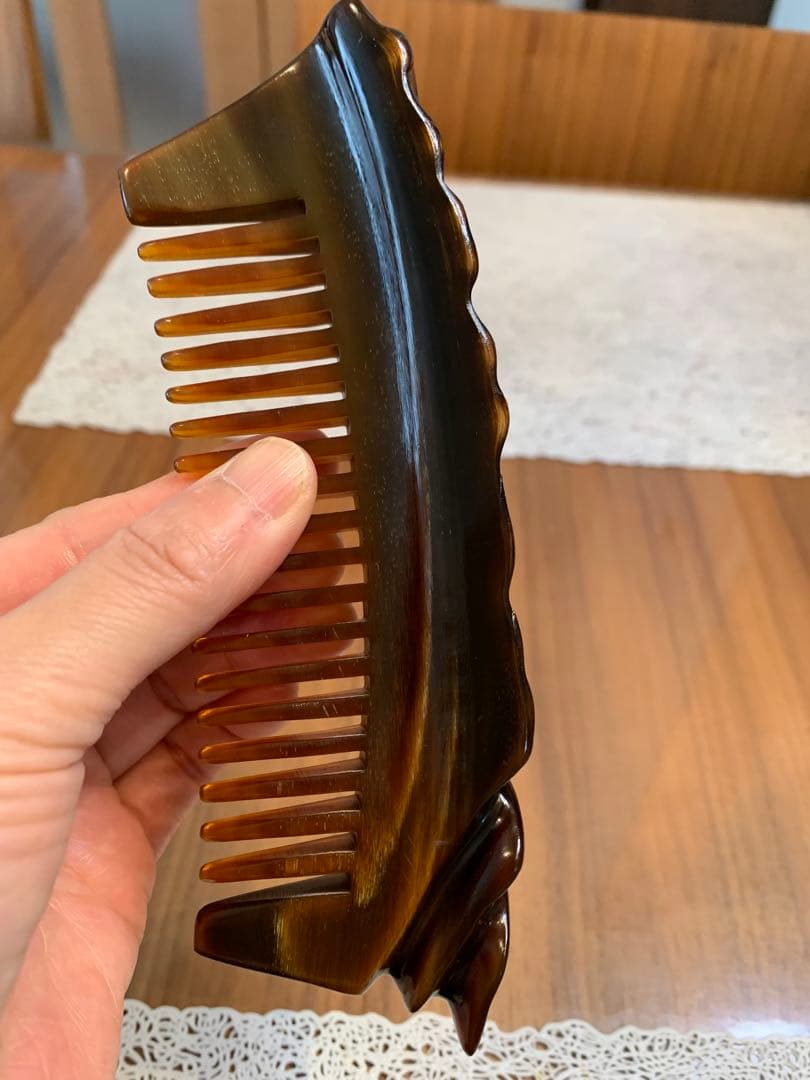 F-161 天然　牛角　高品質　原生態　角皮付き櫛　かっさプレート　全身用