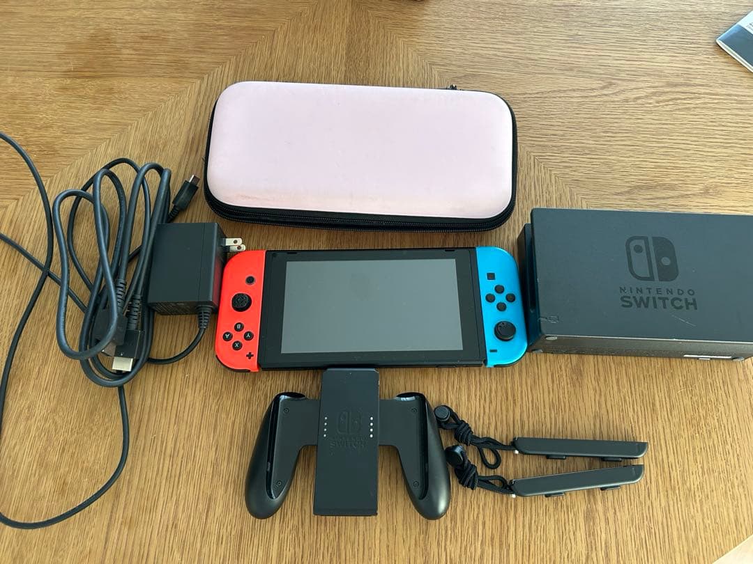 Nintendo Switch 赤/青 本体 充電器付き