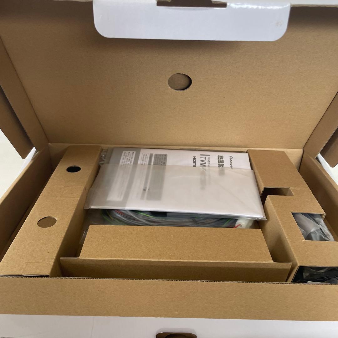 カロッツェリア フリップダウンモニター TVM-FW1300-B 新品未使用