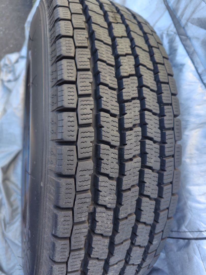 ハイエース/カムロード 16インチ鉄ホイール＋ヨコハマスタッドレス 4本セット