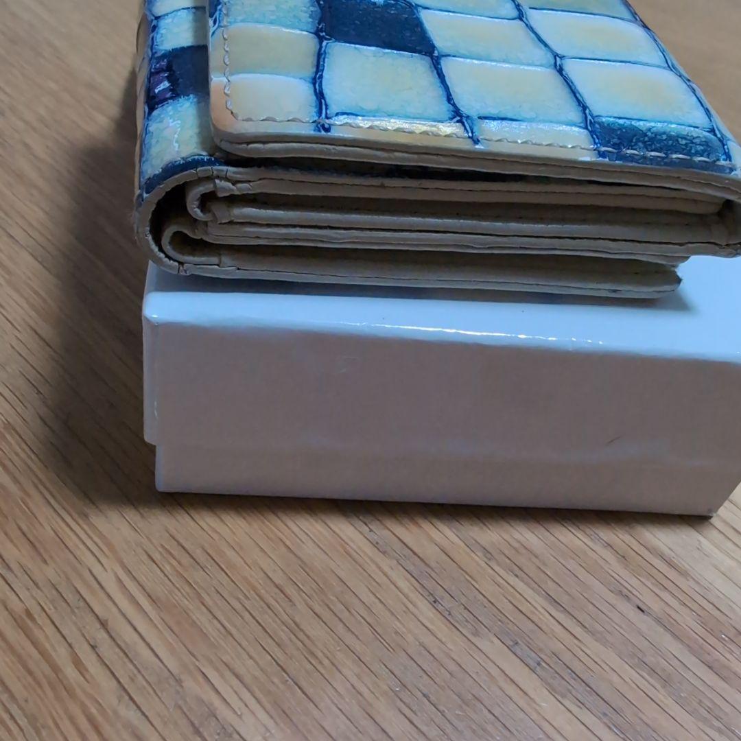 【美品】アタオ ワルツ ヴィトロ 3つ折り財布 エナメル レザー ブループリズム