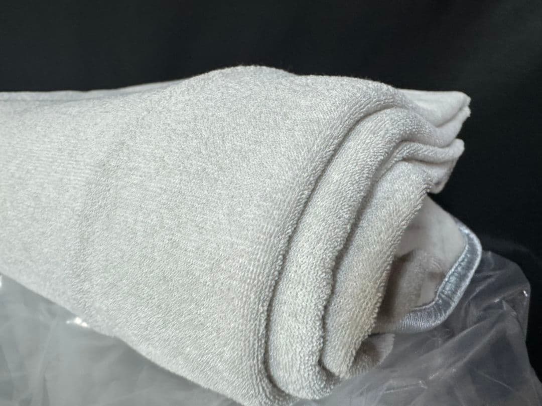 美品 イオネスユネスタ カバー付き