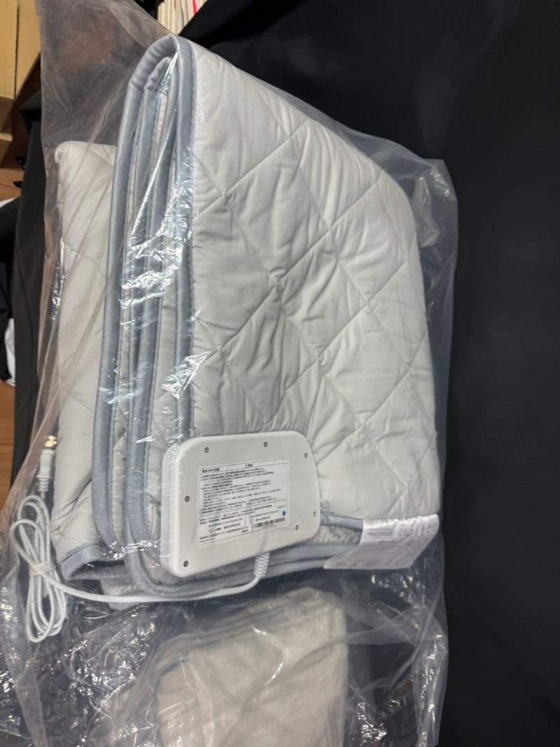 美品 イオネスユネスタ カバー付き