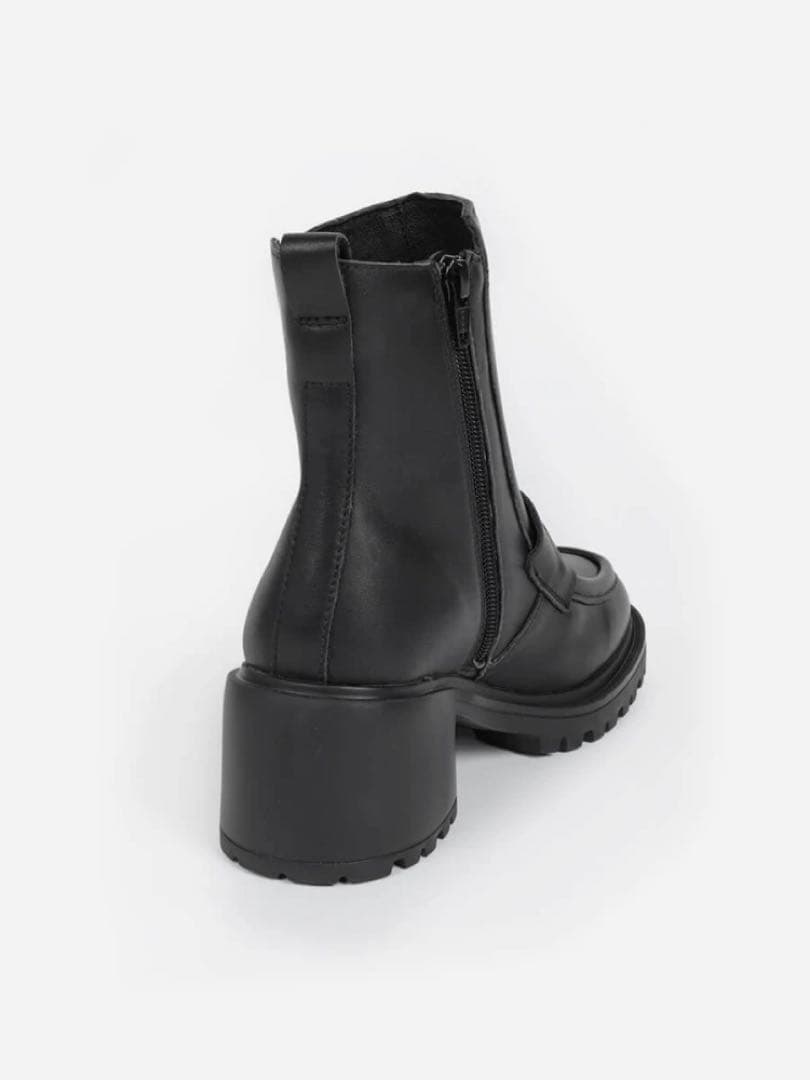 RADIATE ブラック チャンキーヒールブーツ　サイドゴア　ヤマダヤ