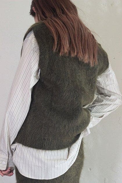 【arib】最終値下げ出品25日まで新品美品 Cristaseya ベスト