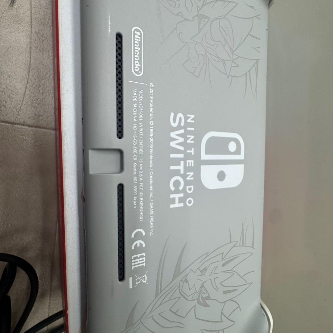 ニンテンドー スイッチライト 本体 ザシアン・ザマゼンタ