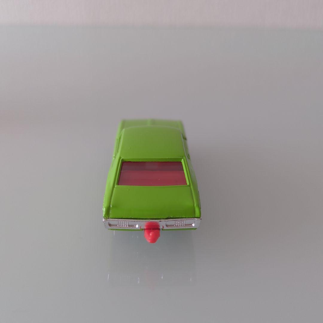 黒箱 トミカ ニッサンローレル2000SGX 色指定箱