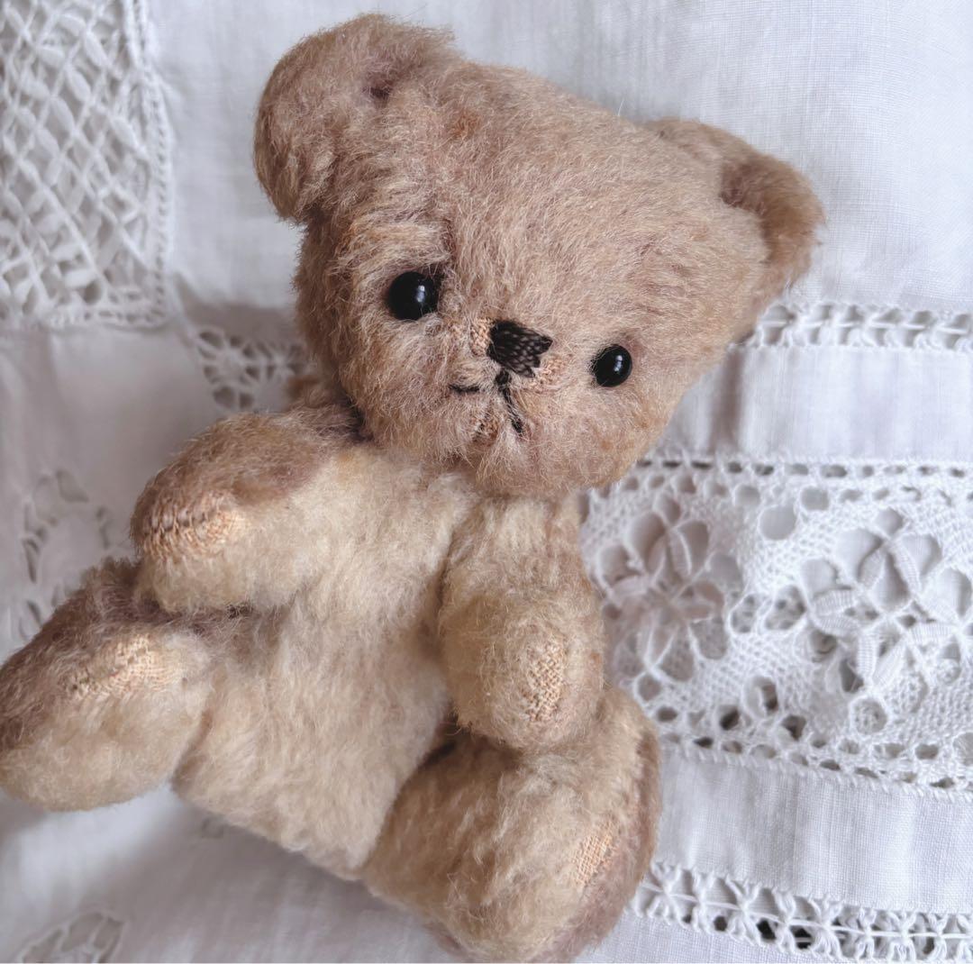 小さい子　ヴィンテージベア　アンティークベア　エプロン付き