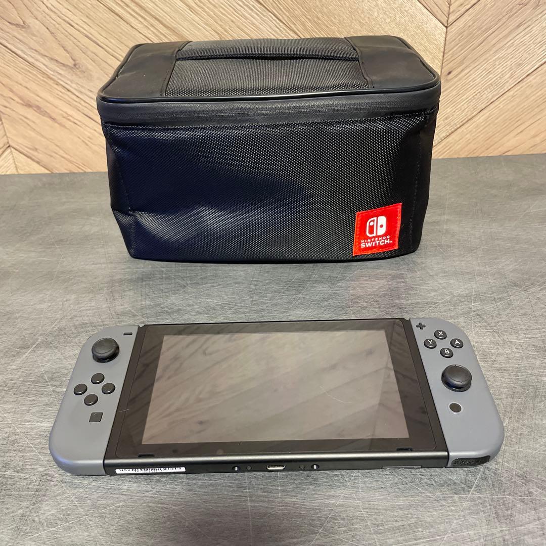 ニンテンドーswitch本体 & 収納ボックス