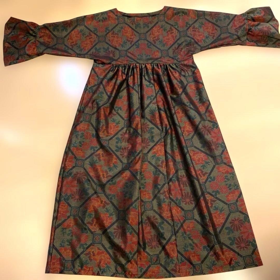 着物リメイク　大島紬ファッション　フリル袖のギャザーワンピース　マキシ丈