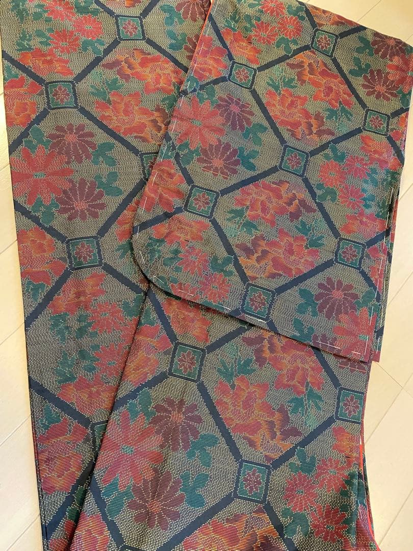 着物リメイク　大島紬ファッション　フリル袖のギャザーワンピース　マキシ丈