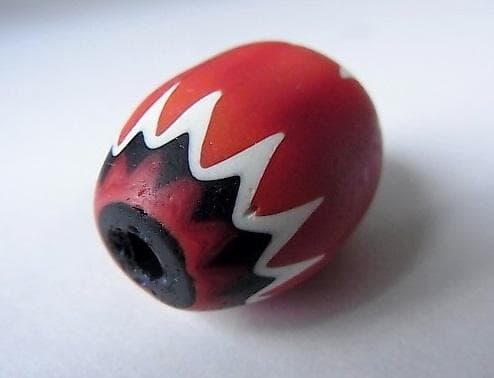 ★X1501★ヴェネチアン（A13）5層　芯青　ガラスビーズ　レッドシェブロン