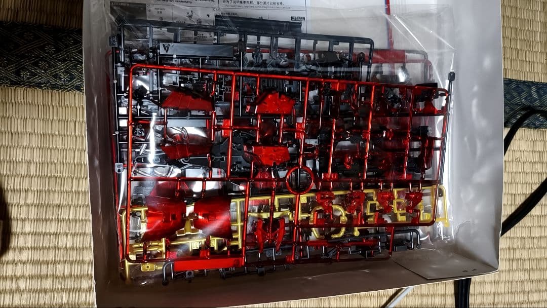 RG サザビー　メカニカルコアメッキ　ファンネルエフェクト付き