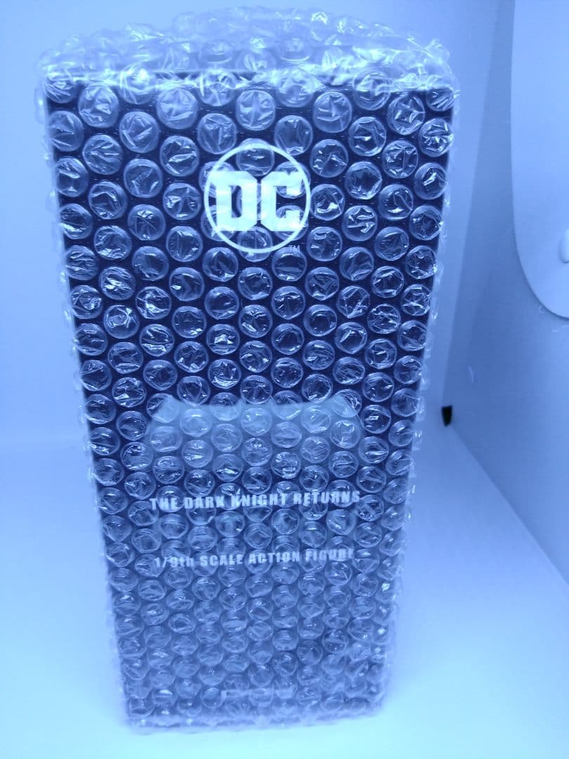 バットマン　ダークナイトリターンズ　ビーストキングダム　フィギュア　2体セット