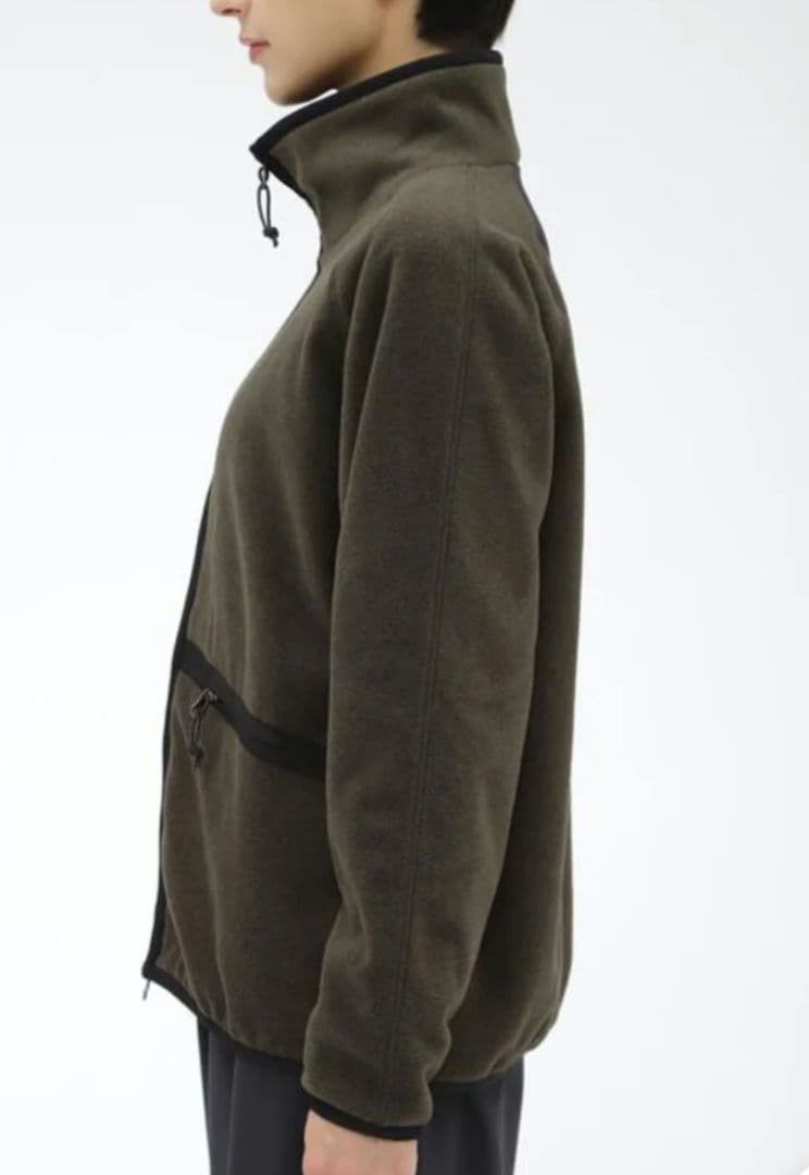 タグ付新品⭐マーガレットハウエル ミズノ マイクロフリースジャケット カーキ 2