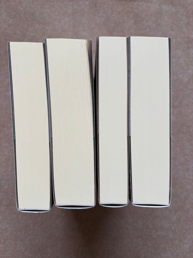 「レーエンデ国物語」4冊＋「レーエンデの歩き方」　未読&初版本あり