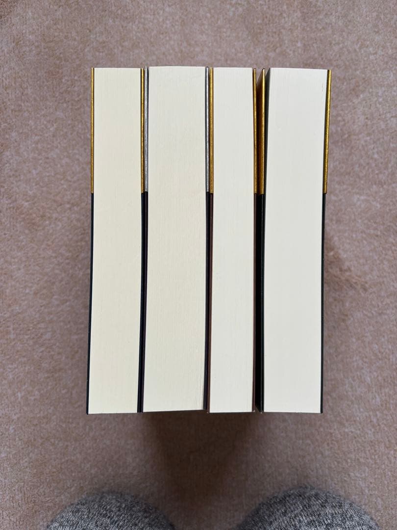 「レーエンデ国物語」4冊＋「レーエンデの歩き方」　未読&初版本あり