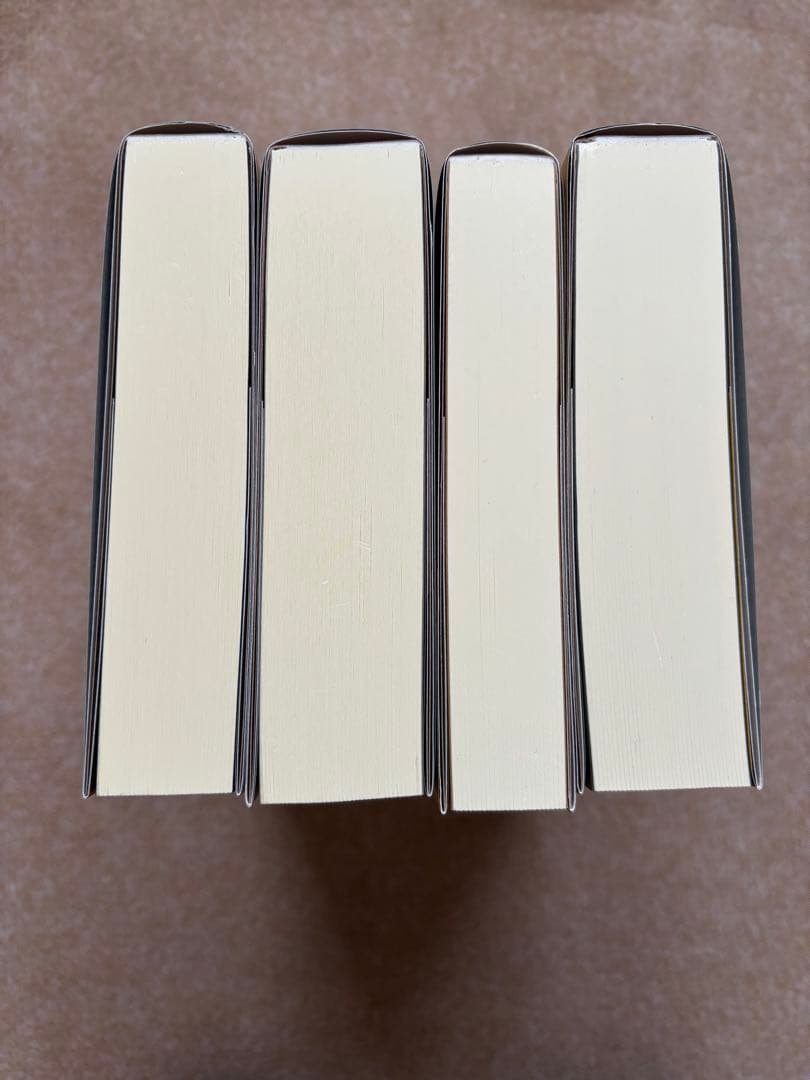 「レーエンデ国物語」4冊＋「レーエンデの歩き方」　未読&初版本あり