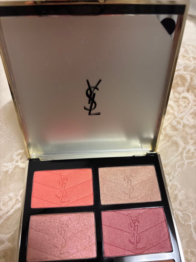 YSL クチュールフェイスパレット